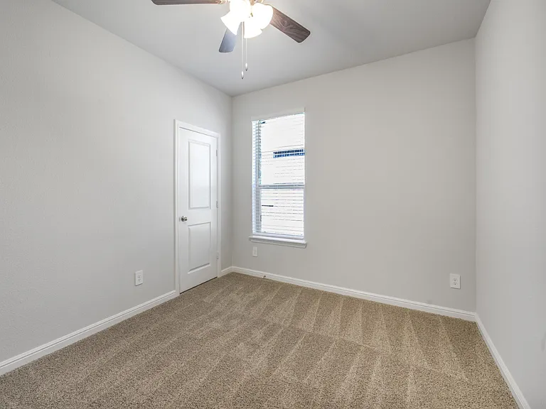 198 Bay Meadows Ln — Photo 4