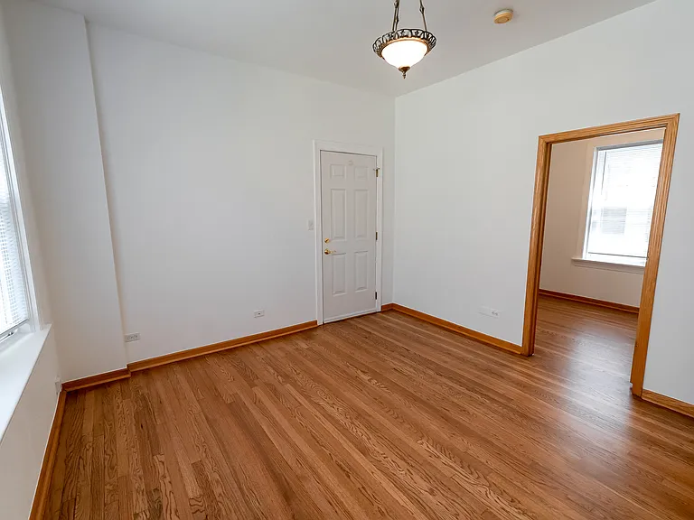 2219 W Rice St #1R — Photo 5