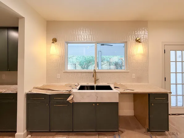 10519 Brinwood Dr, Houston, TX 77043