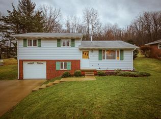 1374 Lincoln Dr, Monaca, PA