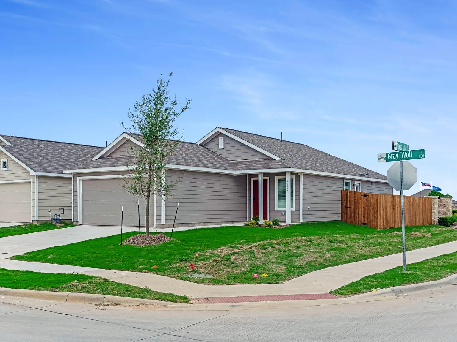 3 bed, 1266 sqft, $2,200 — Photo 4