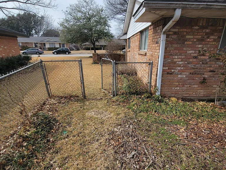 1314 Hanna Cir — Photo 7