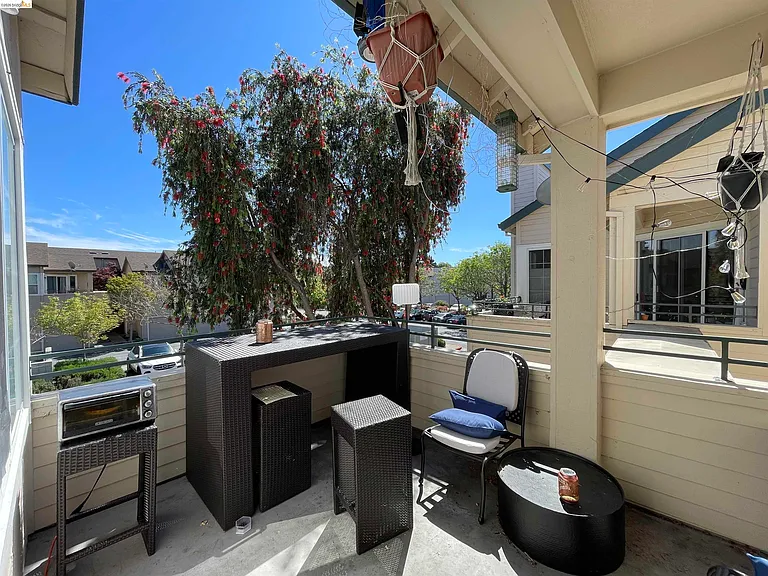 2507 Baywood Way — Photo 1