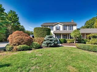 1 Pine Cir, East Freetown, MA 02717