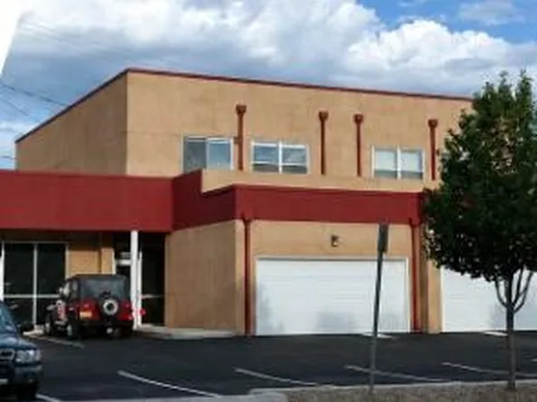 320 Adams St SE, Albuquerque, NM 87108
