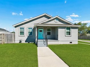 7601 Lacombe St, New Orleans, LA 70127