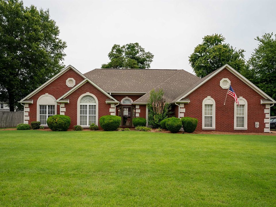 1st image of 56 Starwood Cv