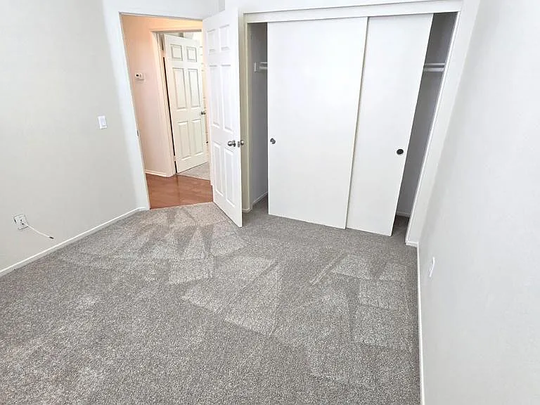 3319 N Ventura Rd — Photo 11
