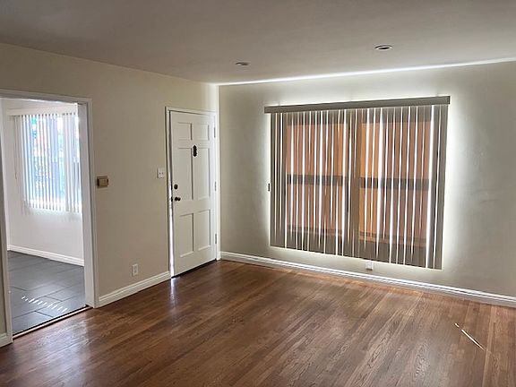 4th image of 6612 Stafford Ave