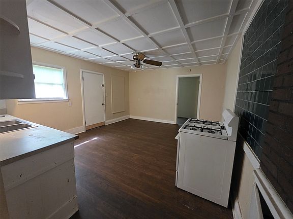 5th image of 1203 N Anglin St