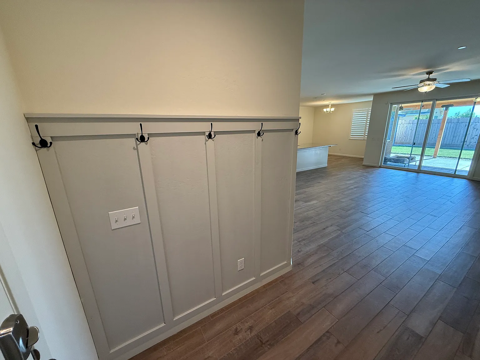 3 bed, 1658 sqft, $2,890 — Photo 4