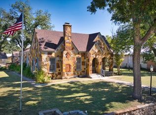 310 W Canal St, Menard, TX 76859