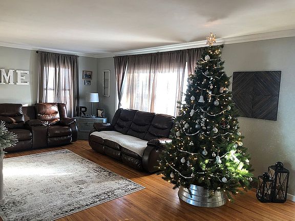 2nd image of 417 Tiell Dr