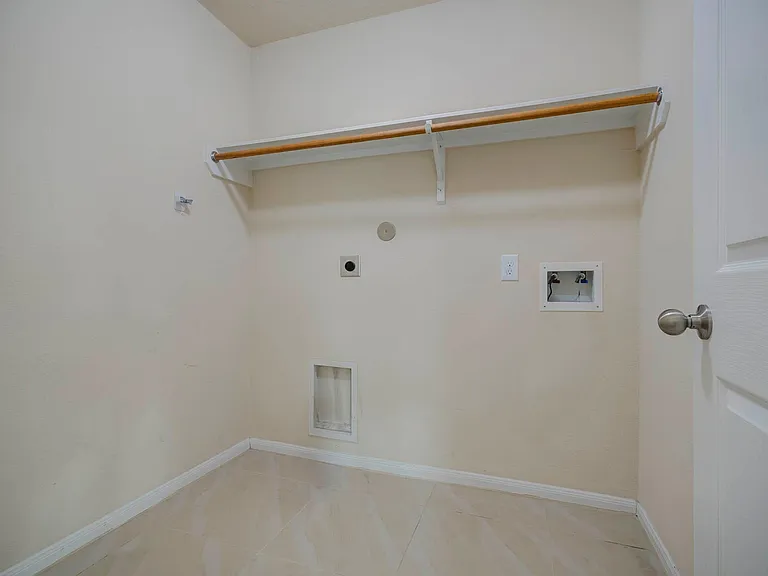 15115 Russet Bend Ln — Photo 41