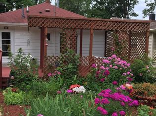 614 Eagle Point Rd, Lake Odessa, MI 48849