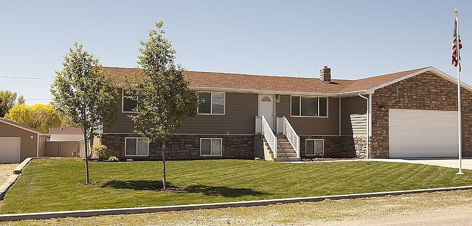 Beautiful Home in Maeser