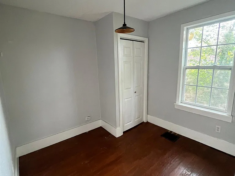 2328 Batavia St — Photo 8