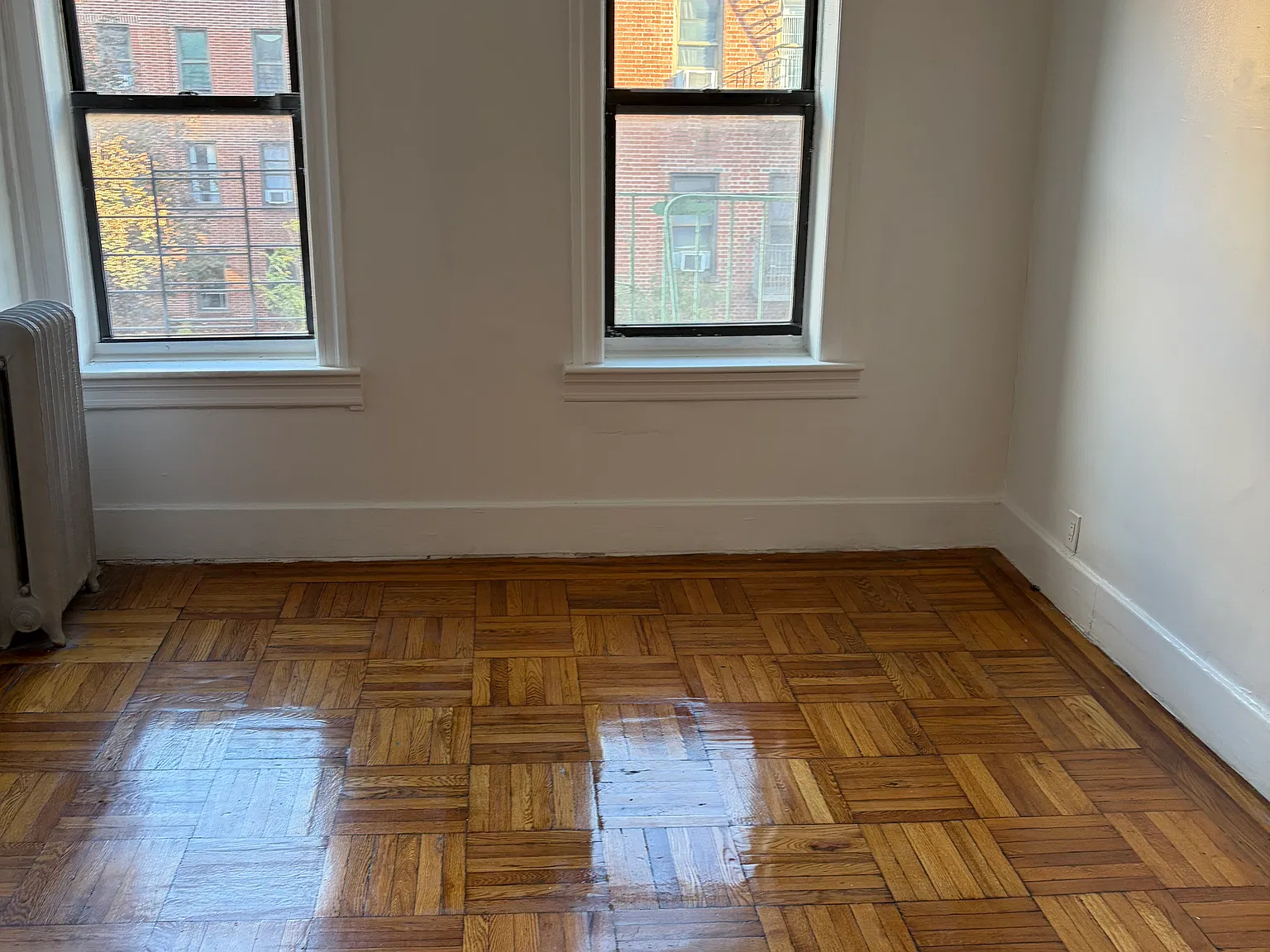 2438 Morris Ave — Photo 4