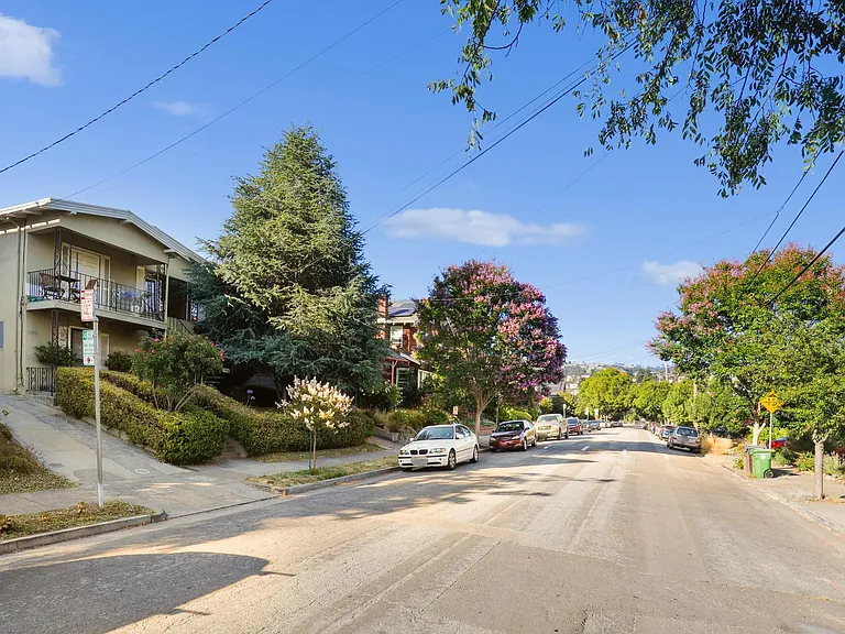 5554 Taft Ave — Photo 23