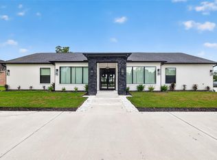 3227 River Bend Dr, Rosenberg, TX 77471