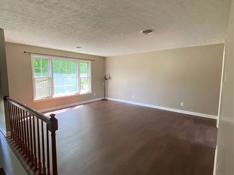 1109 Memorial Dr — Photo 13