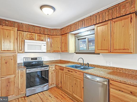 2nd image of 17309 Mount Savage Rd NW