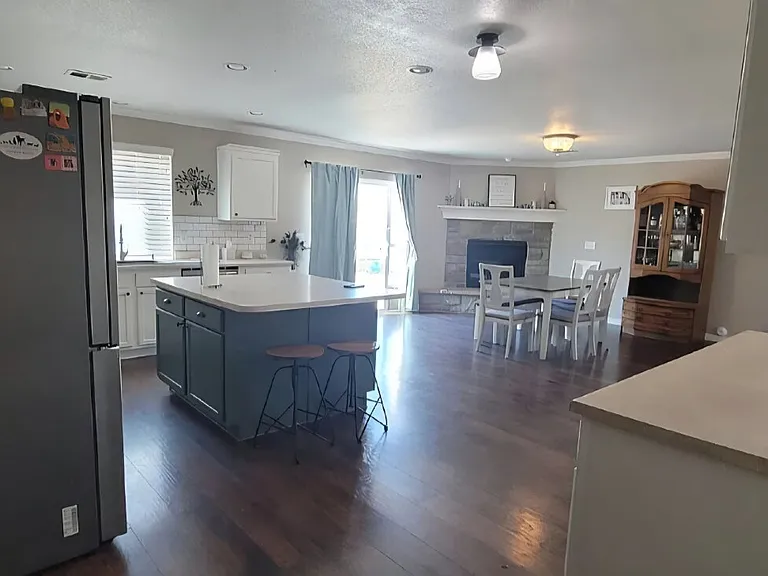 9565 Castle Oaks Dr — Photo 5