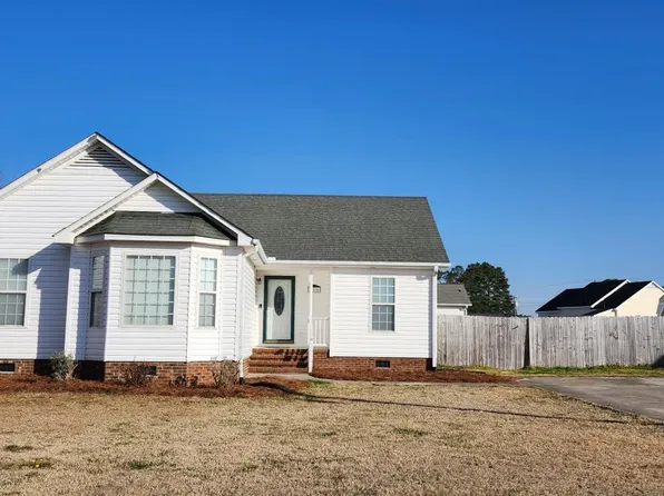305 Derek Lane, Stantonsburg, NC 27883