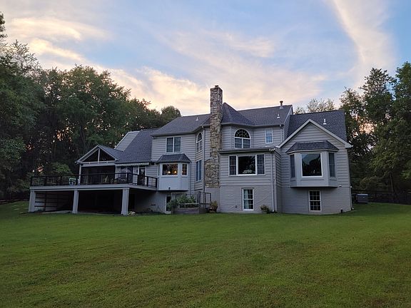 2nd image of 10599 Dogwood Farm Ln