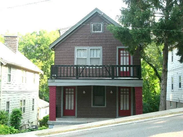 138 Warner St