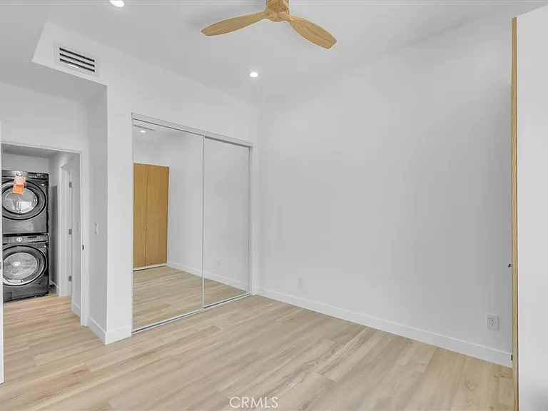 5046 Cerrillos Dr — Photo 15