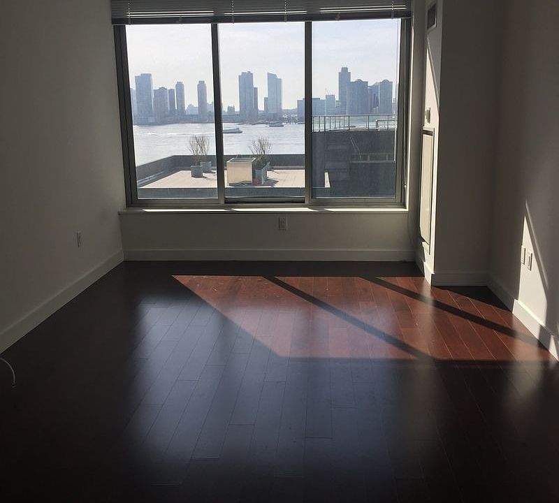 1st image of 34 Desbrosses St APT 215