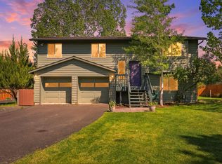 220 N Rope Pl, Sisters, OR 97759