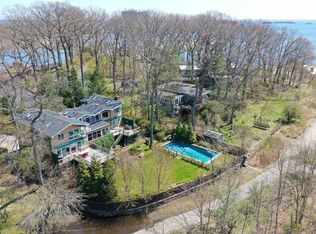 8 Outer Rd, Norwalk, CT 06854