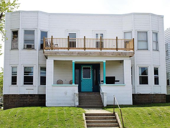 2nd image of 818 Broad St #820