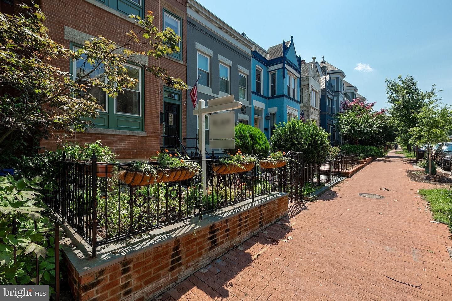 ne.★ 627 8th St NE, Washington, DC 20002 | Zillow