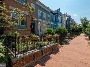 627 8th St NE, Washington, DC 20002