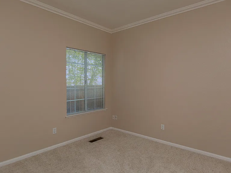 1348 Fountain Springs Cir — Photo 13