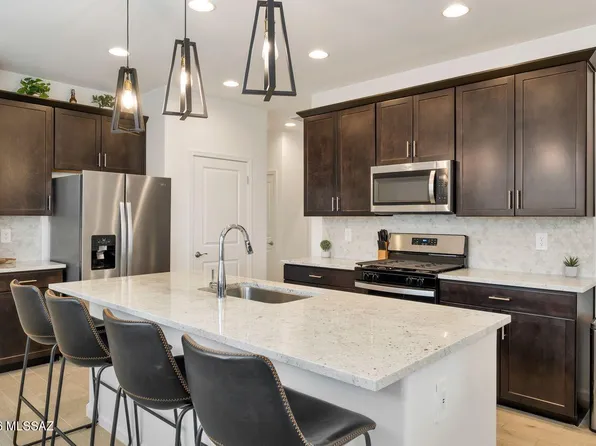 11014 S Rila Dr, Vail, AZ 85641