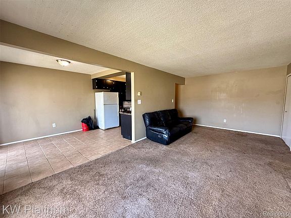 4th image of 8214-24 Mile Rd