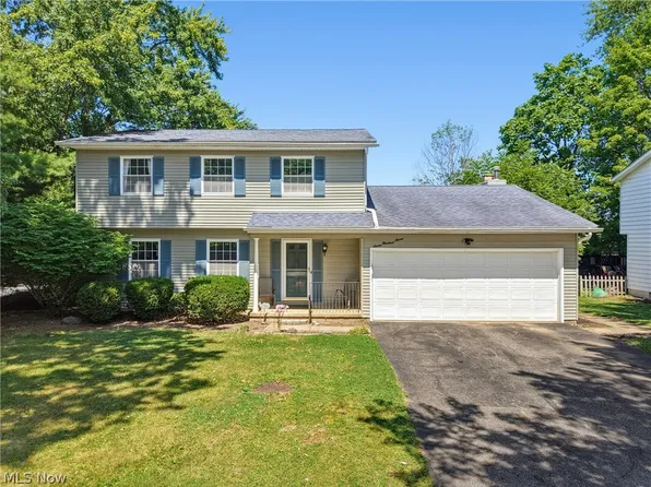 707 Twin Oaks Blvd, Medina, OH 44256