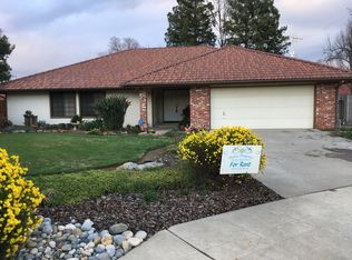 1152 Holly Ave, Clovis, CA 93611