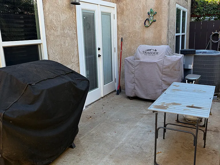 1530 Coronado Ave — Photo 8