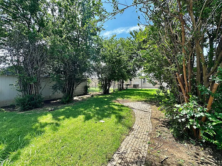 1506 NW Arlington Ave — Photo 21