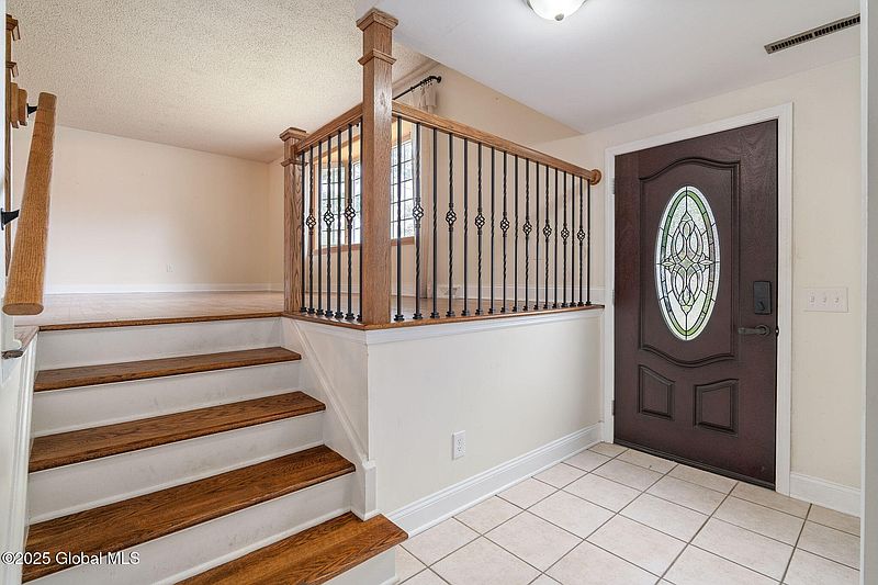 5th image of 372 Masullo Parkway