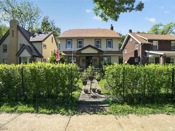 1066 Nela View Rd, Cleveland Heights, OH 44112