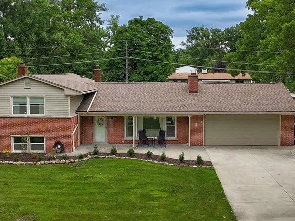 21102 Knudsen Dr, Grosse Ile, MI 48138