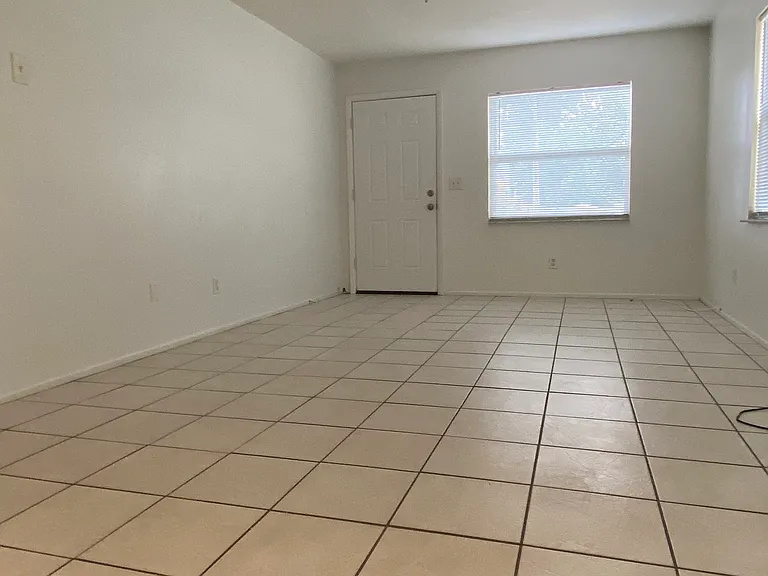 2342 Palmwood Dr — Photo 6