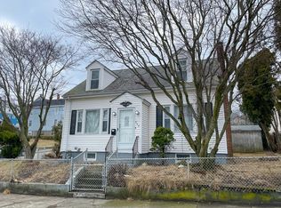 335 Tecumseh St, Fall River, MA 02721
