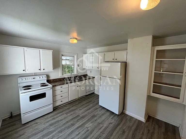 1501 E 31st St — Photo 3